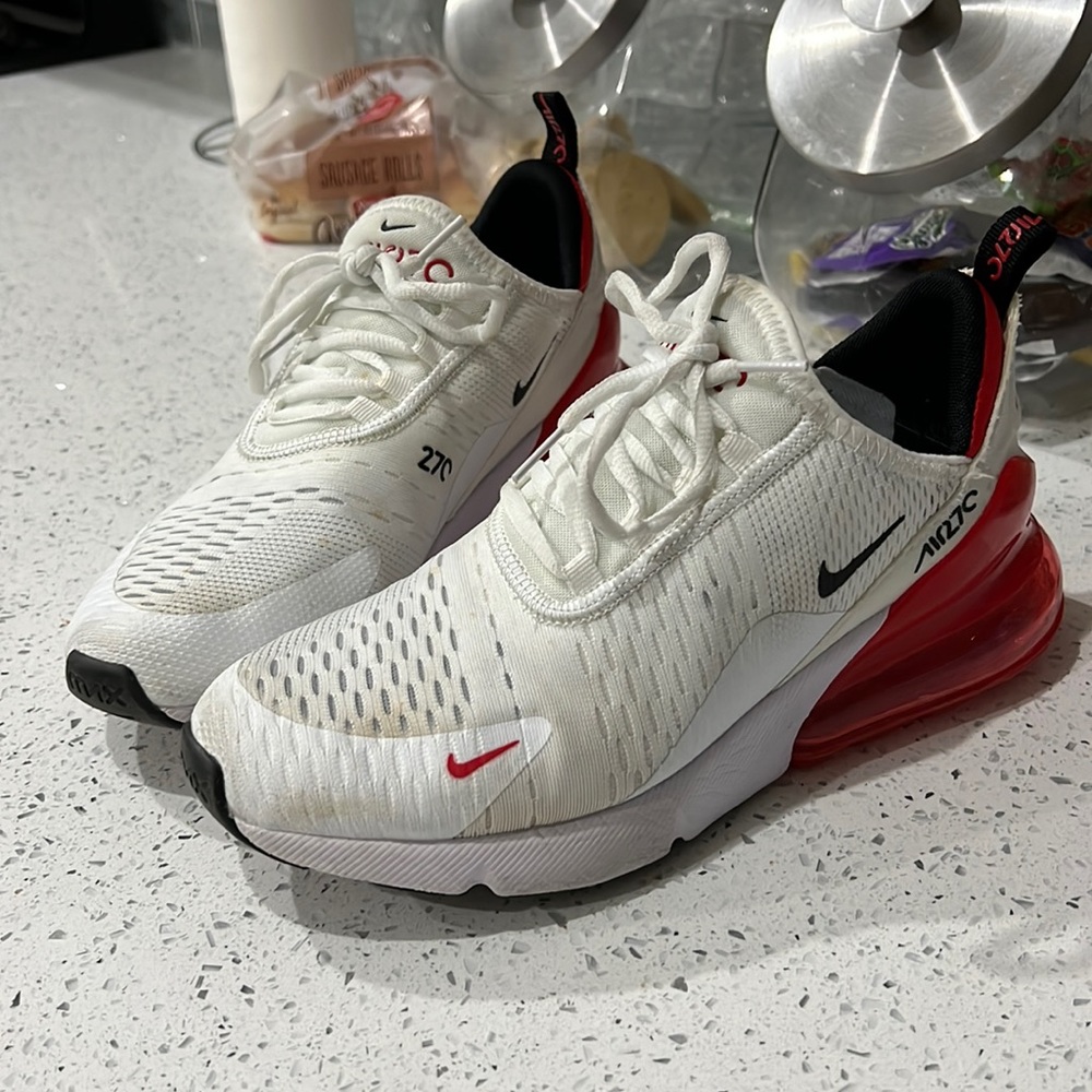 Nike Air 270 Sz 8